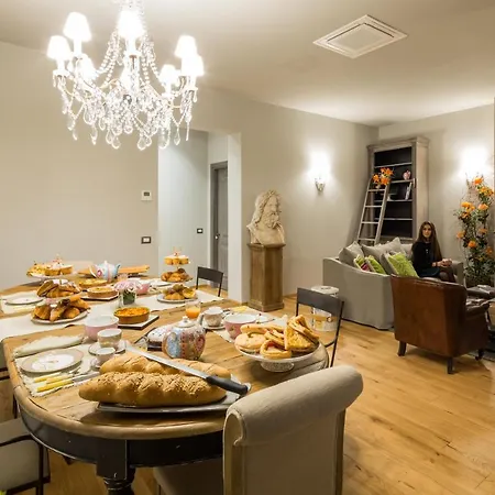 Il Duomo Luxury 住宿加早餐酒店 彼得拉桑塔