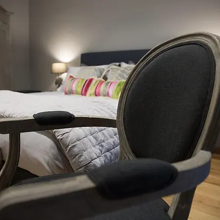 Il Duomo Luxury * بيتراسانتا